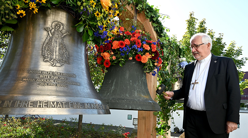 Czech bell is repatriated from Germany