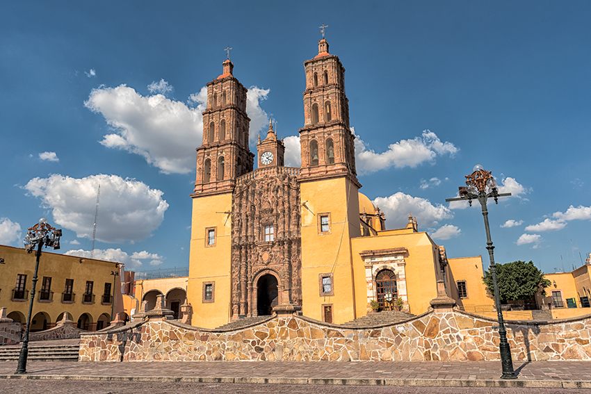 Parroquia de Nuestra Señora de Dolores and Bell Tower