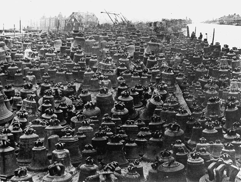 Plundered bells of World War II amass at Hamburg Harbor